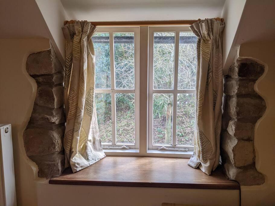The Old Granary Farm Cottage Abergavenny Eksteriør billede