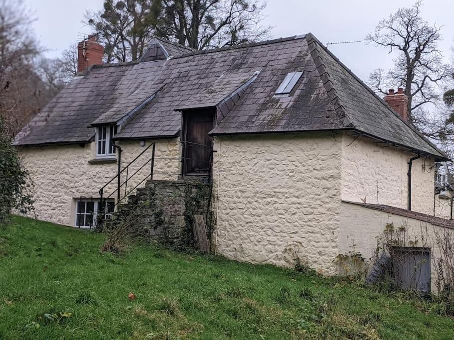 The Old Granary Farm Cottage Abergavenny Eksteriør billede